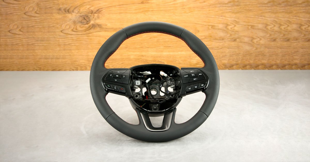 Obszycie kierownicy Dodge Challenger