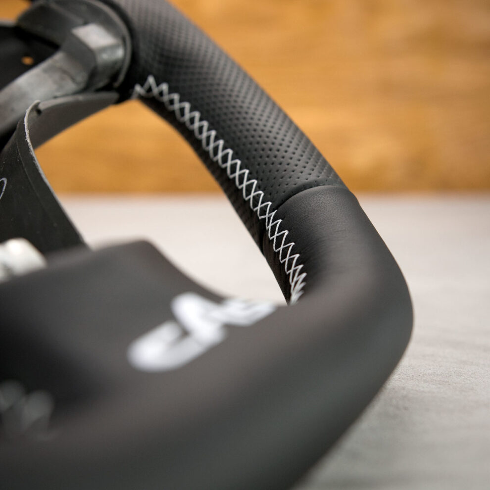 Modyfikacja i obszycie kierownicy Chevrolet HHR