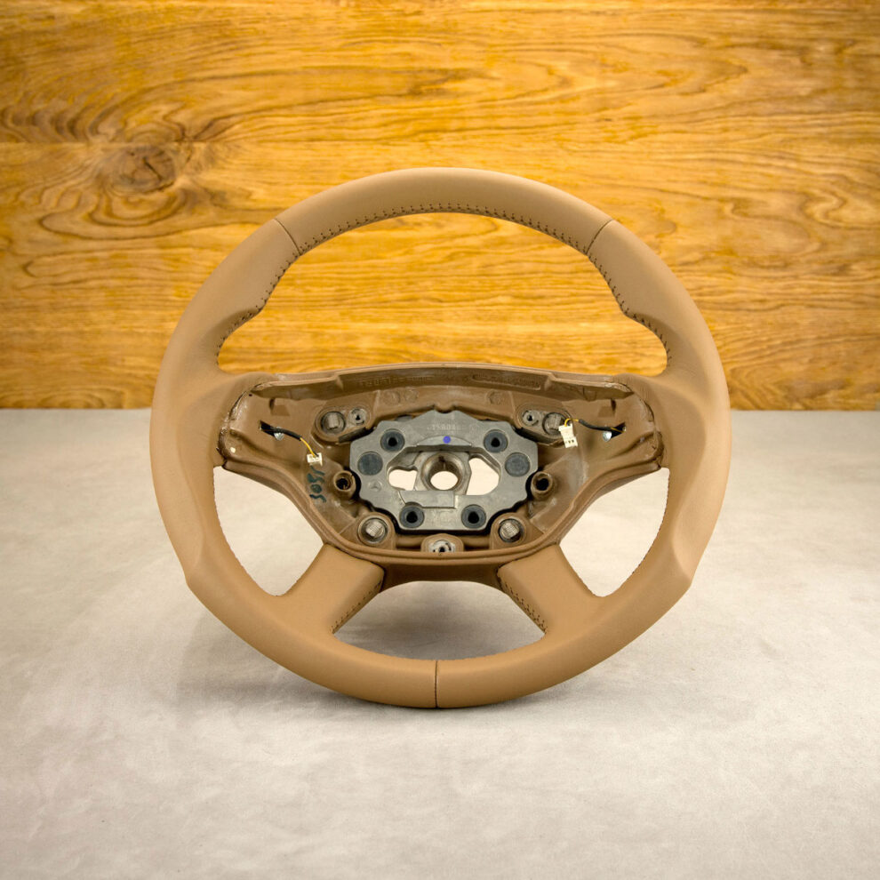 Modyfikacja i obszycie kierownicy Mercedes-Benz