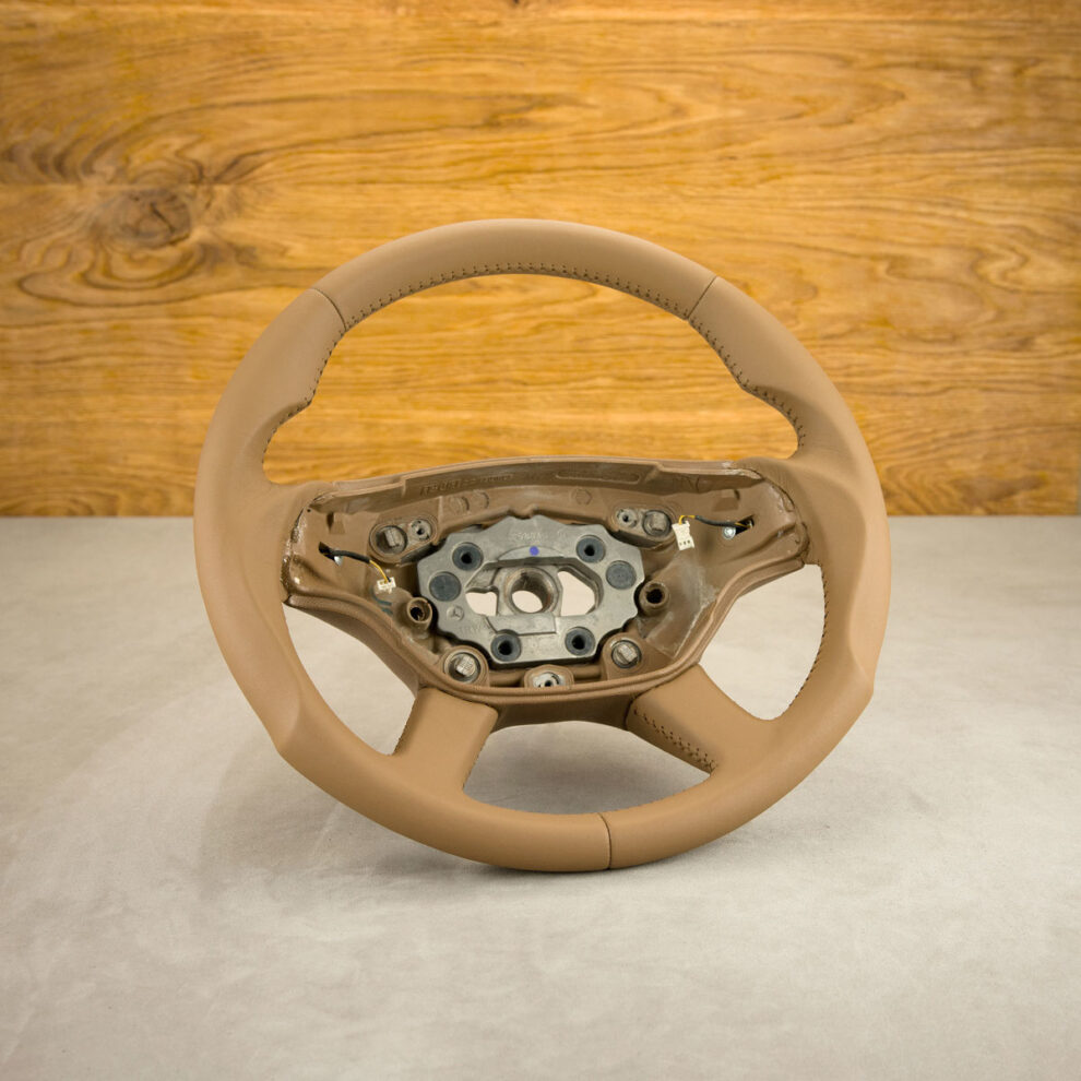 Modyfikacja i obszycie kierownicy Mercedes-Benz