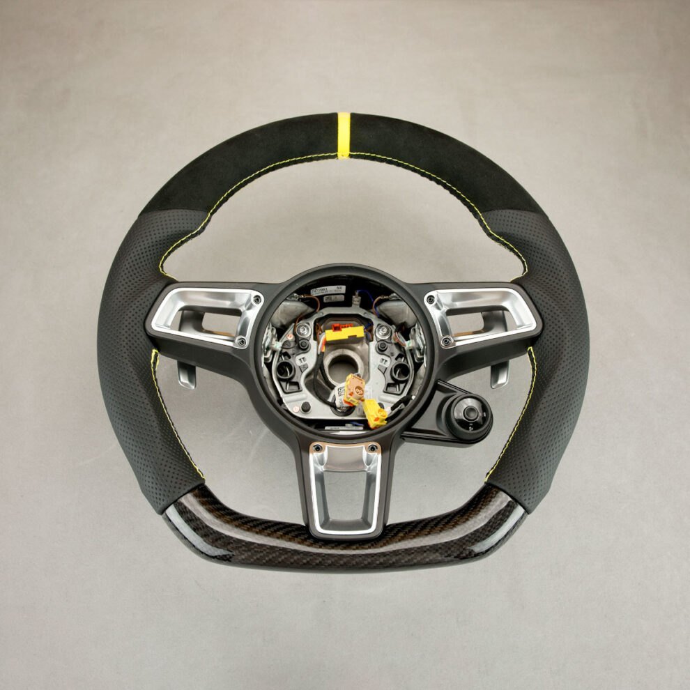 Modyfikacja i obszycie kierownicy Porsche 911 Turbo S
