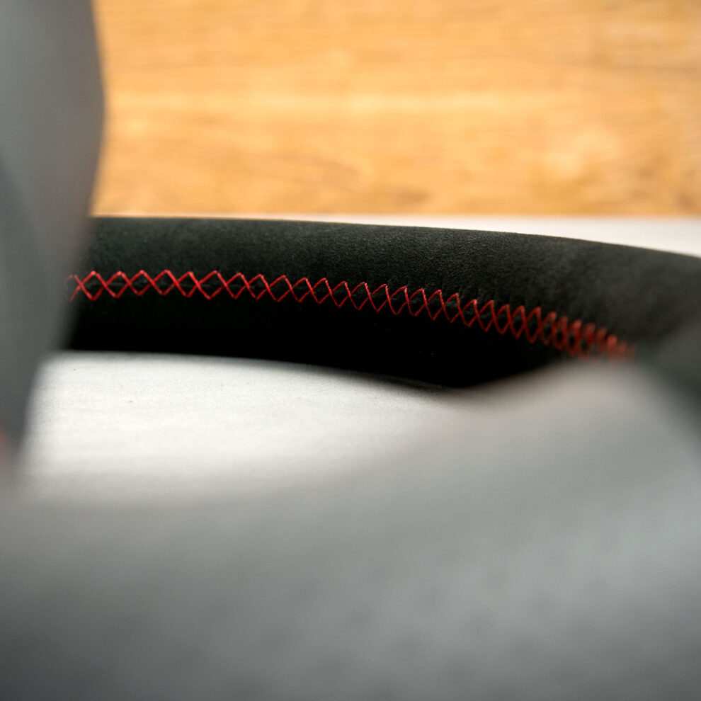 Modyfikacja i obszycie kierownicy Seat Leon III