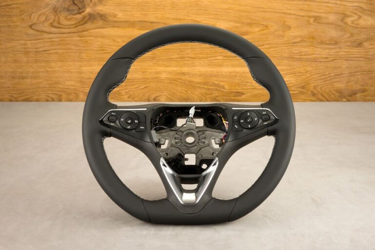 Obszycie kierownicy Opel Grandland