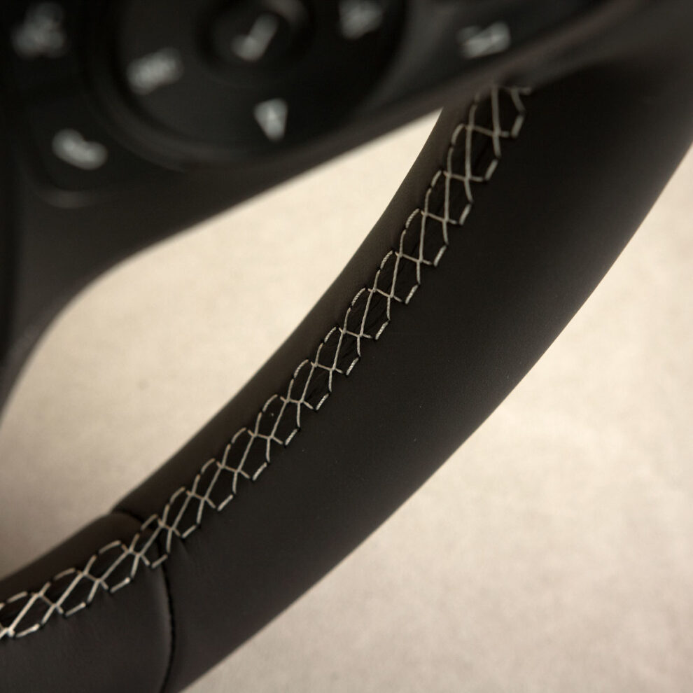 Obszycie kierownicy Opel Grandland