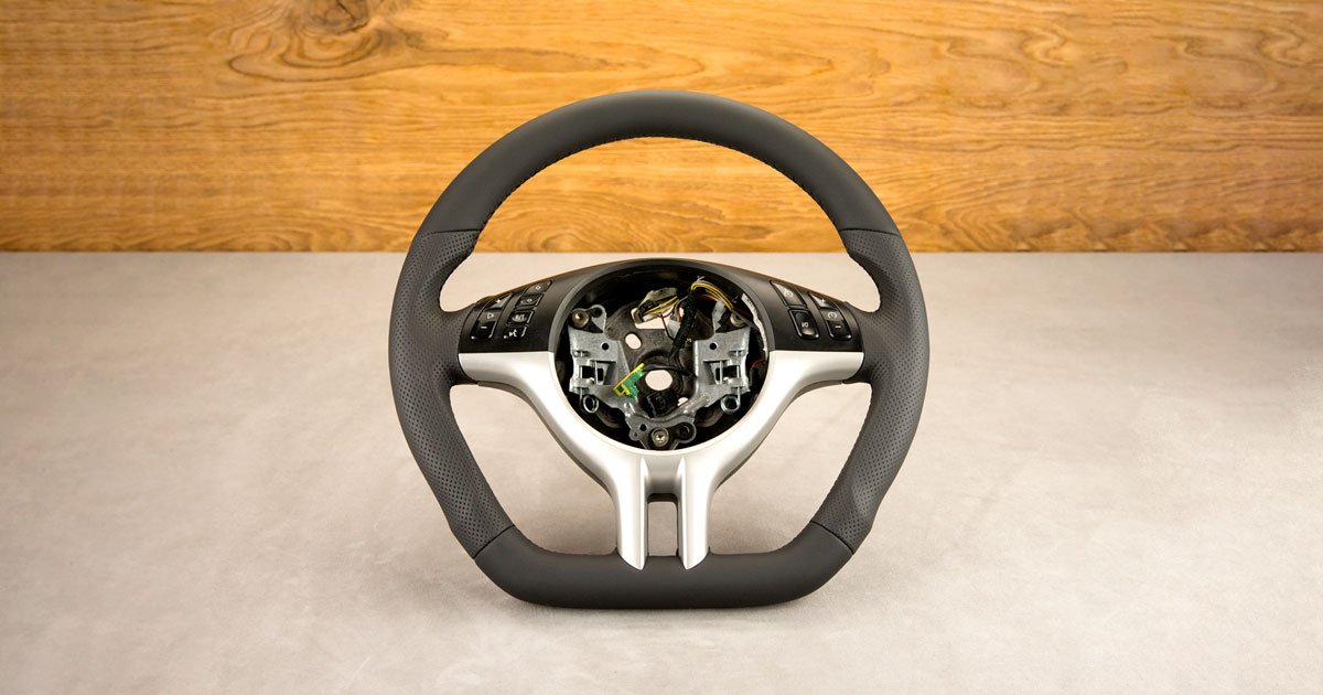 Modyfikacja i obszycie kierownicy BMW E46