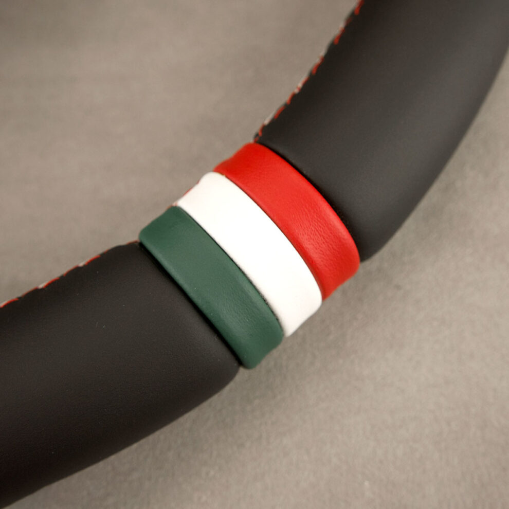 Modyfikacja i obszycie kierownicy Maserati Ghibli