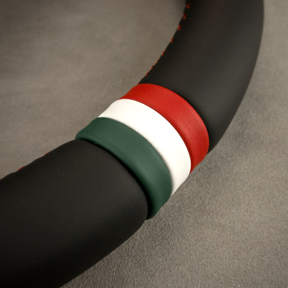 Modyfikacja i obszycie kierownicy Maserati Ghibli