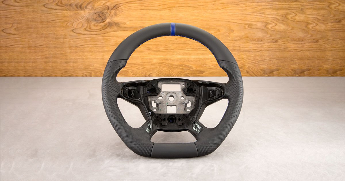 Modyfikacja i obszycie kierownicy Ford Focus Mk3