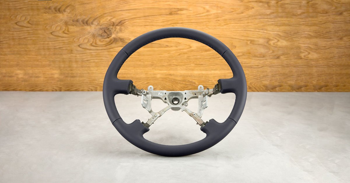 Obszycie kierownicy Toyota Land Cruiser 90 Obszycie kierownicy Toyota Land Cruiser 90