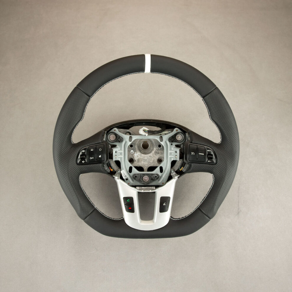 Modyfikacja i obszycie kierownicy KIA Sportage III