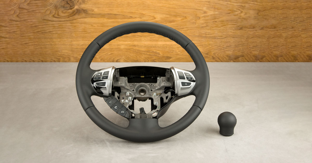 Obszycie kierownicy Mitsubishi Outlander II