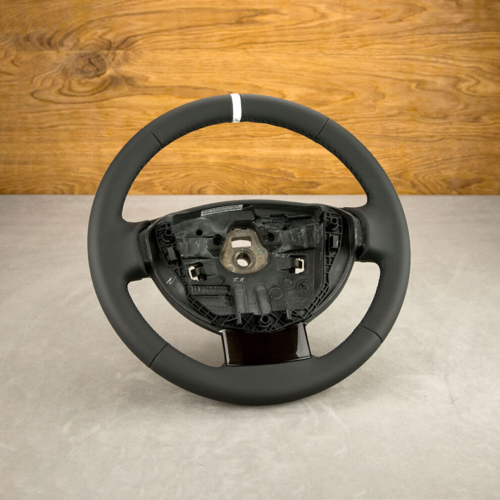 Obszycie kierownicy Dacia Duster