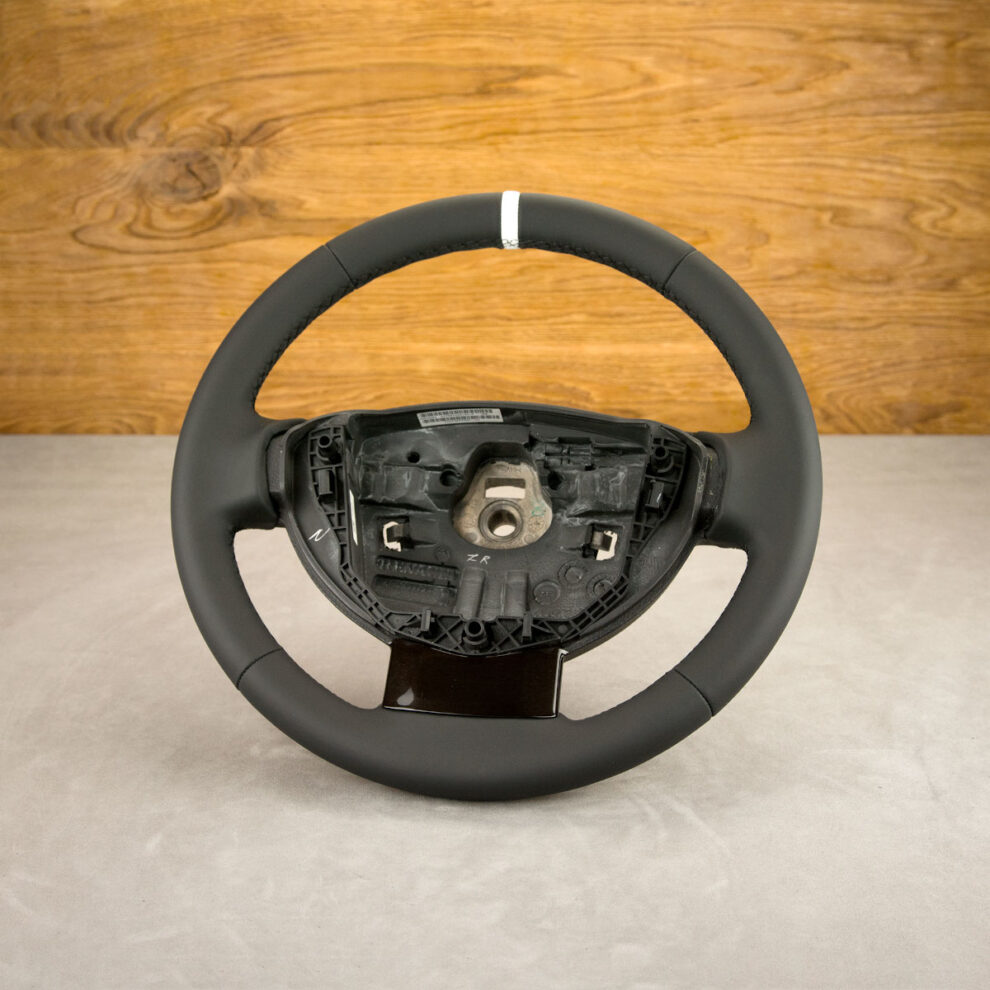 Obszycie kierownicy Dacia Duster