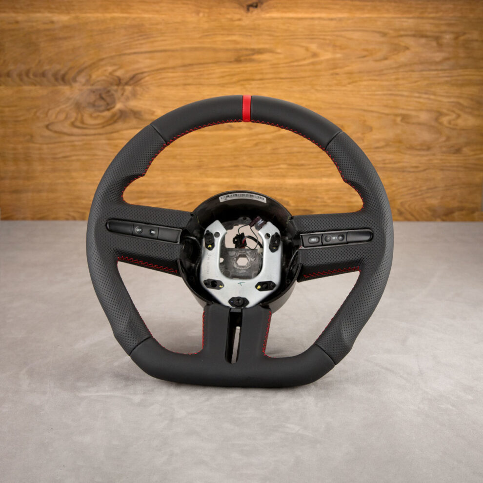 Modyfikacja i obszycie kierownicy Ford Mustang V