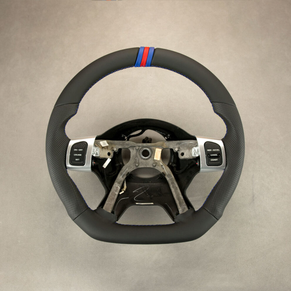 Modyfikacja i obszycie kierownicy Jeep Liberty