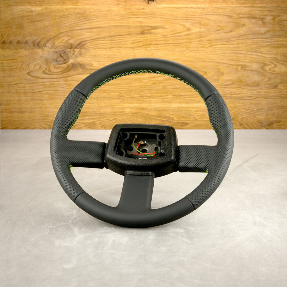 Modyfikacja i obszycie kierownicy Opel Frontera A