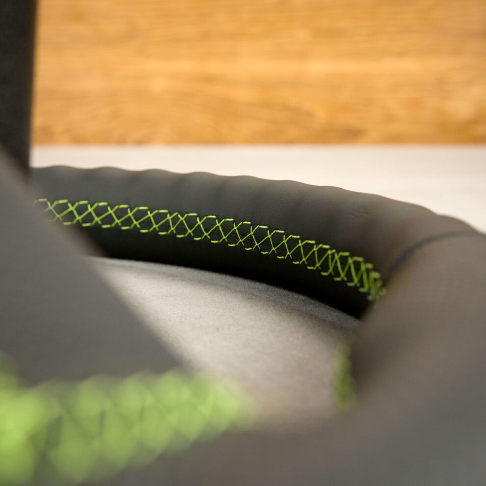 Modyfikacja i obszycie kierownicy Opel Frontera A