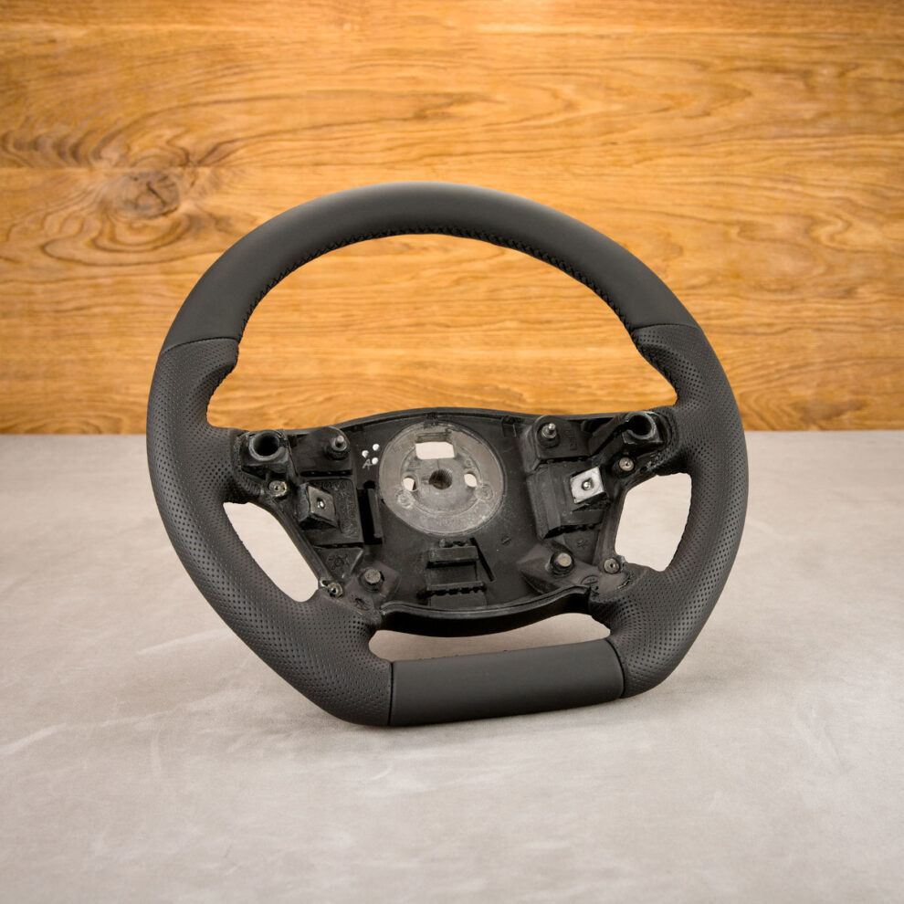 Modyfikacja i obszycie kierownicy Opel Omega B FL