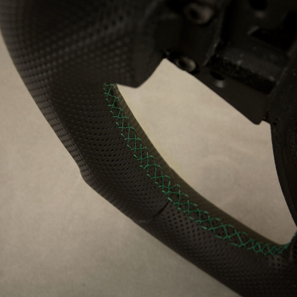 Modyfikacja i obszycie kierownicy Saab 9-3 II