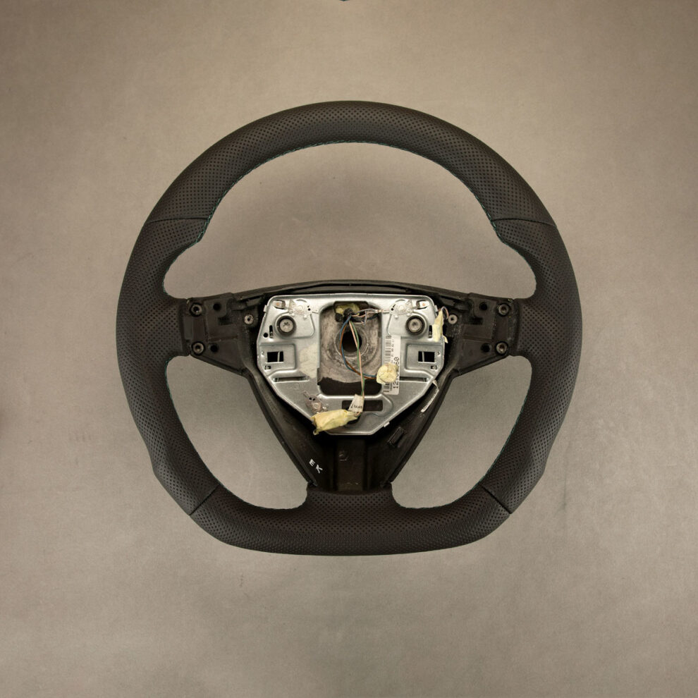 Modyfikacja i obszycie kierownicy Saab 9-3 II