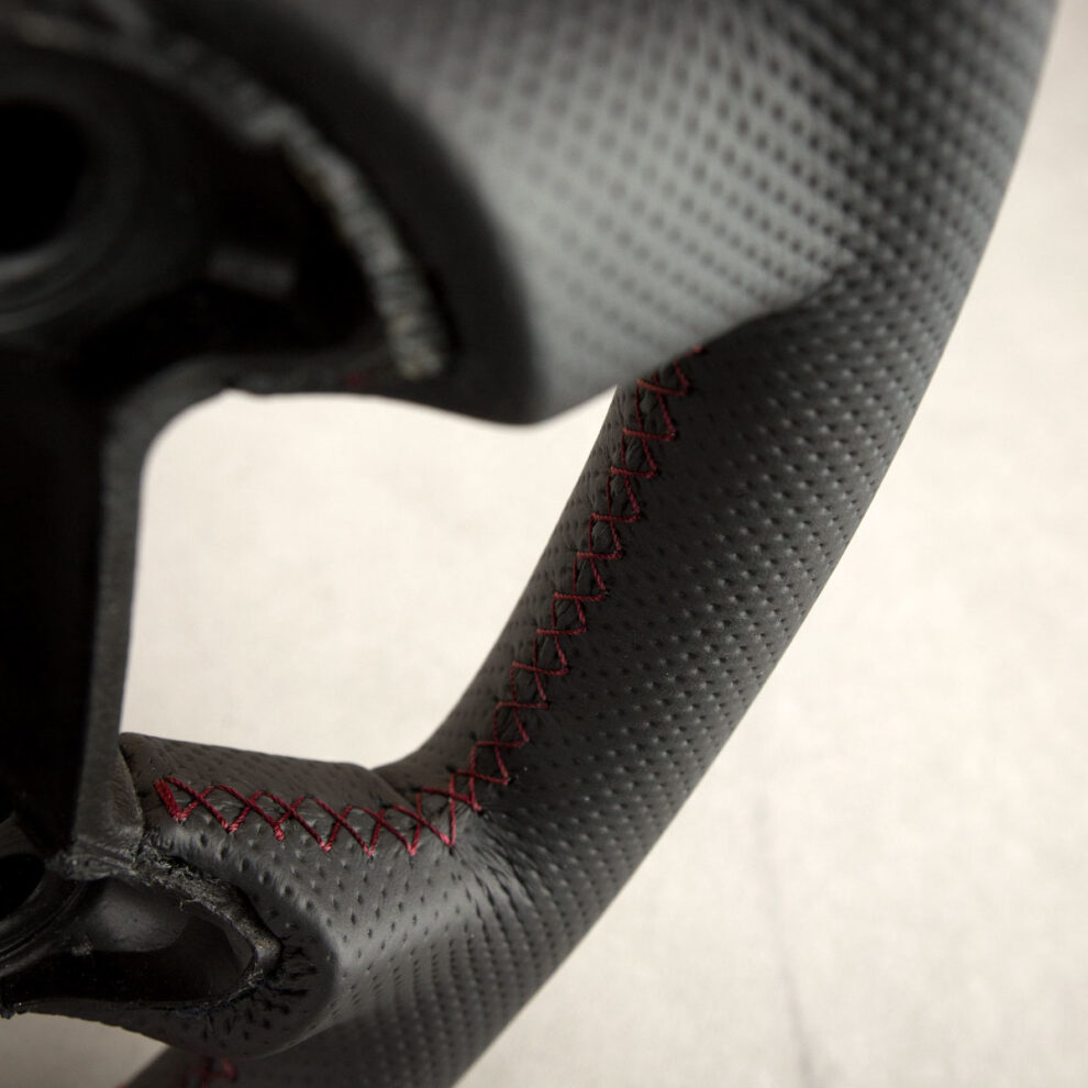 Modyfikacja i obszycie kierownicy Volkswagen Caravelle T5