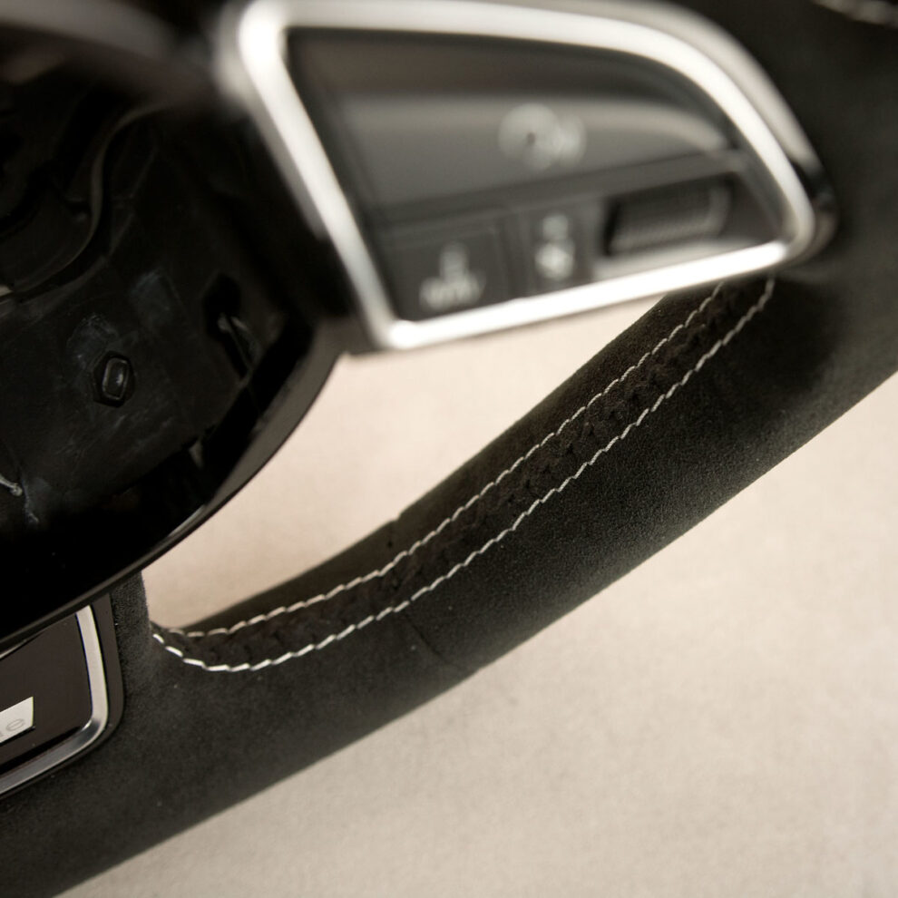 Modyfikacja i obszycie kierownicy Audi A5