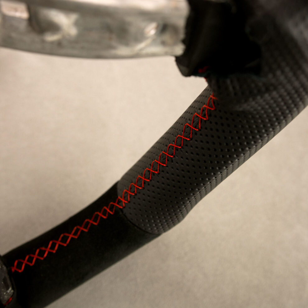 Modyfikacja i obszycie kierownicy BMW F30