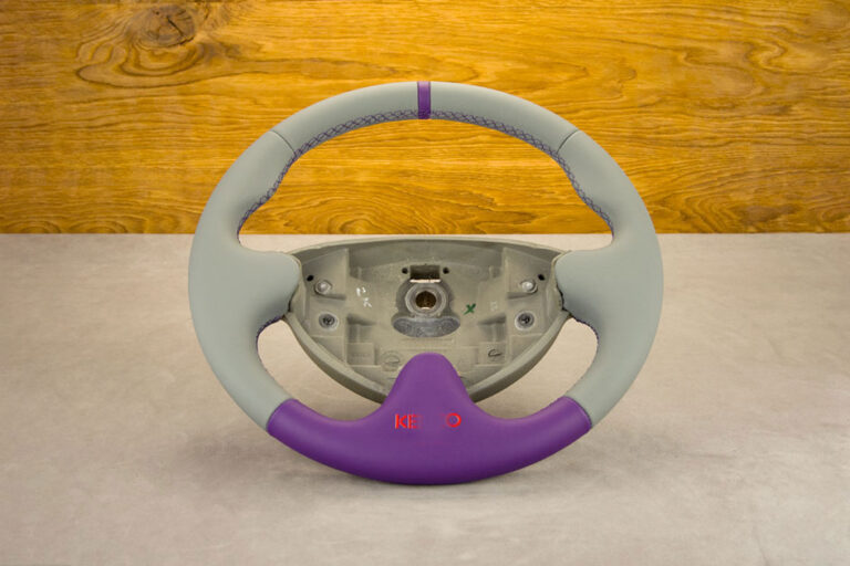 Modyfikacja i obszycie kierownicy Renault Twingo