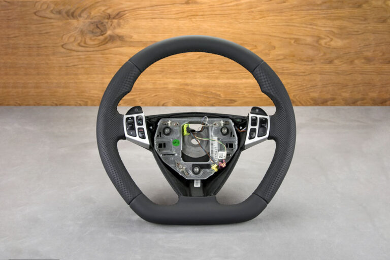 Modyfikacja i obszycie kierownicy Saab 9-3 II