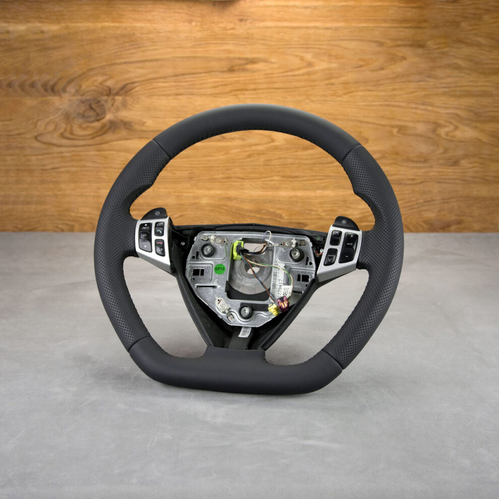 Modyfikacja i obszycie kierownicy Saab 9-3 II