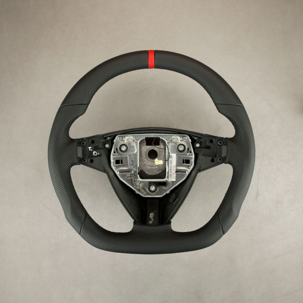 Modyfikacja i obszycie kierownicy Saab 9-3 II