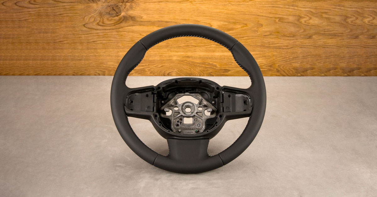 Obszycie kierownicy Volvo V90