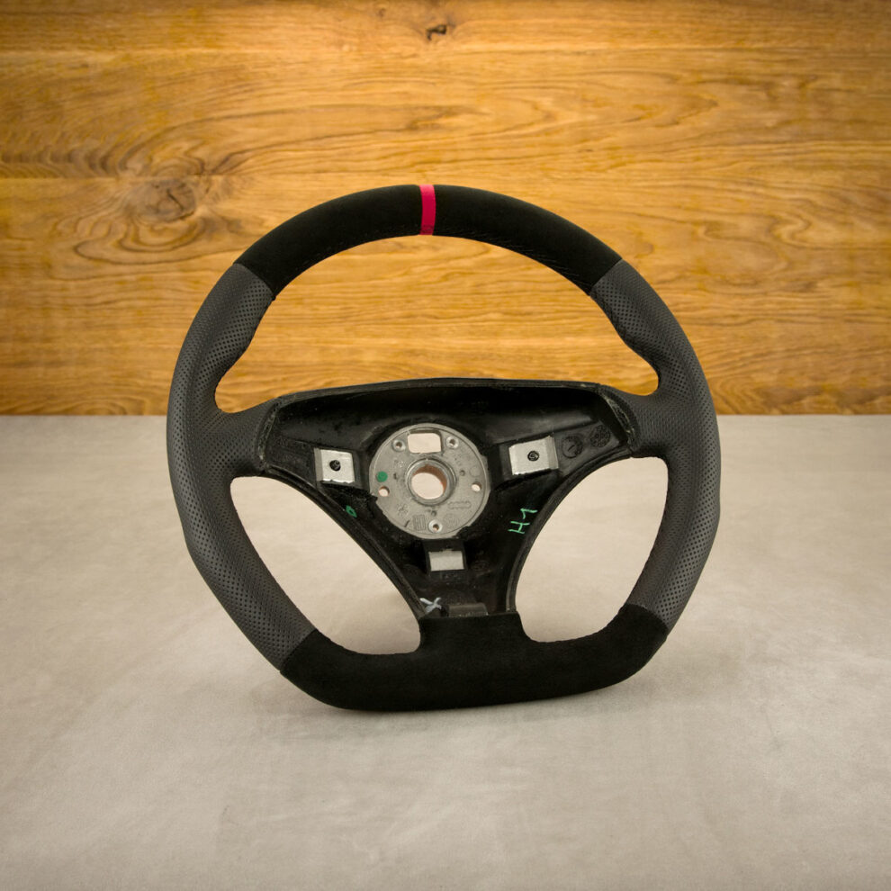 Modyfikacja i obszycie kierownicy Audi TT 8N