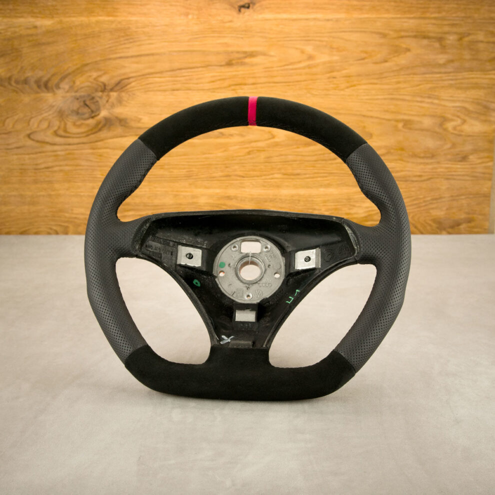 Modyfikacja i obszycie kierownicy Audi TT 8N