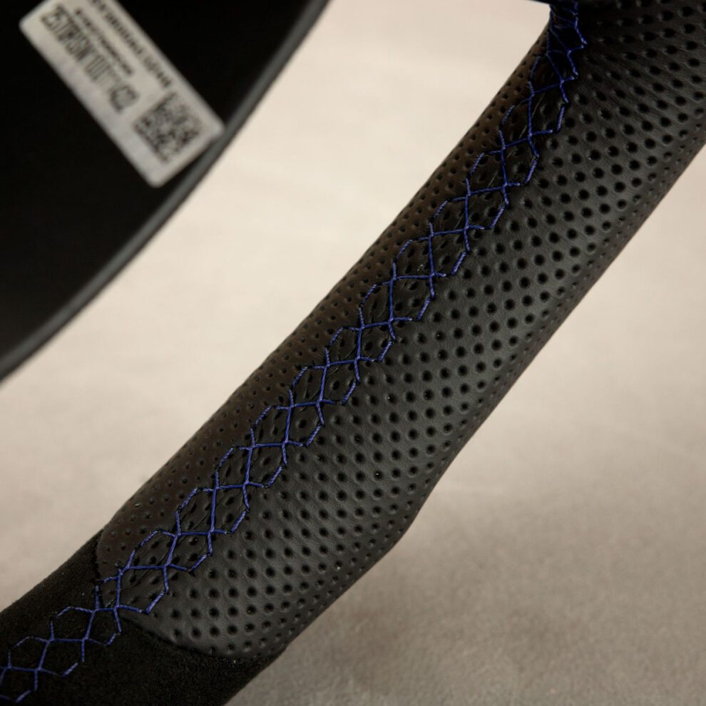 Modyfikacja i obszycie kierownicy Ford Focus RS Mk3