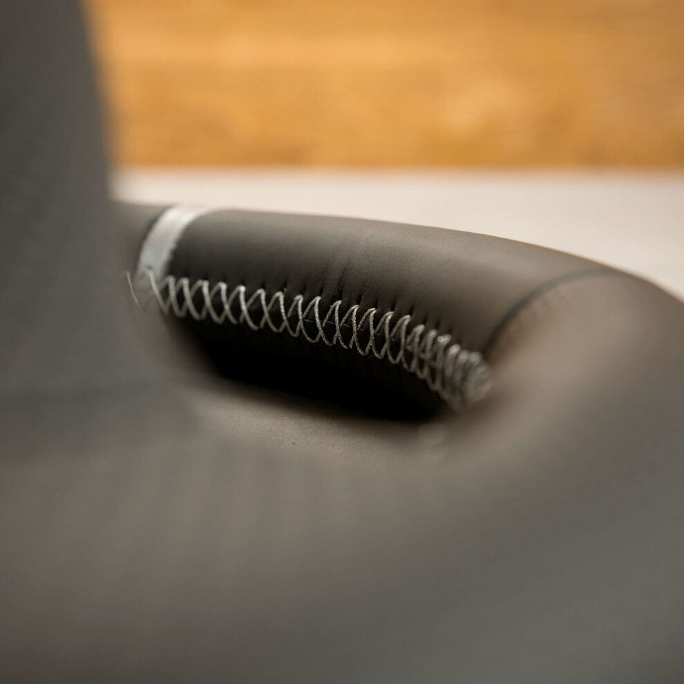 Modyfikacja i obszycie kierownicy Renault Megane III