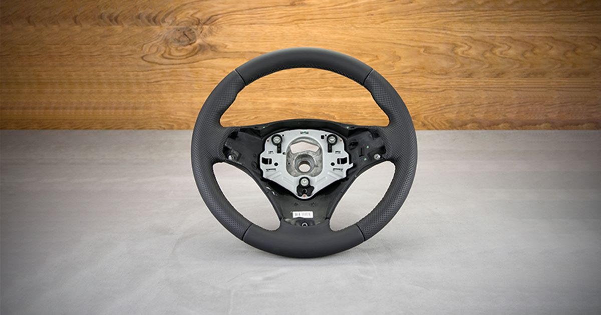 Obszycie kierownicy BMW E82