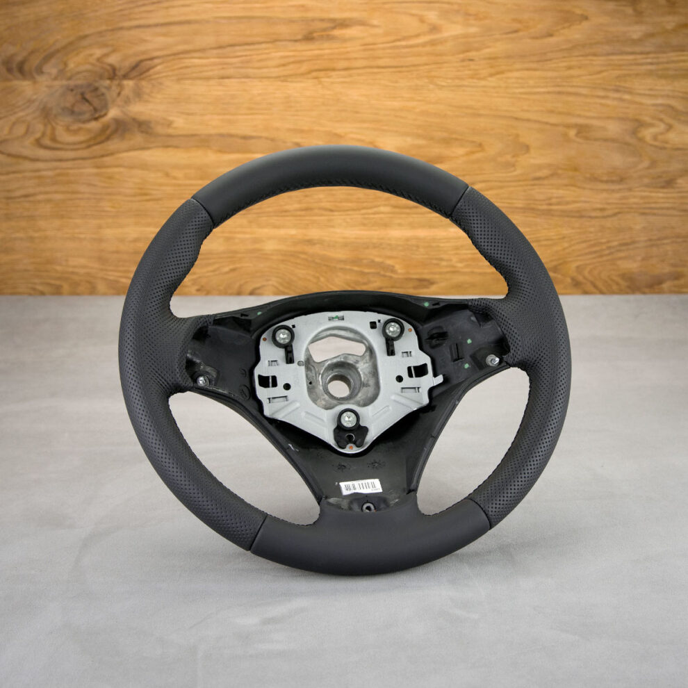 Obszycie kierownicy BMW E82