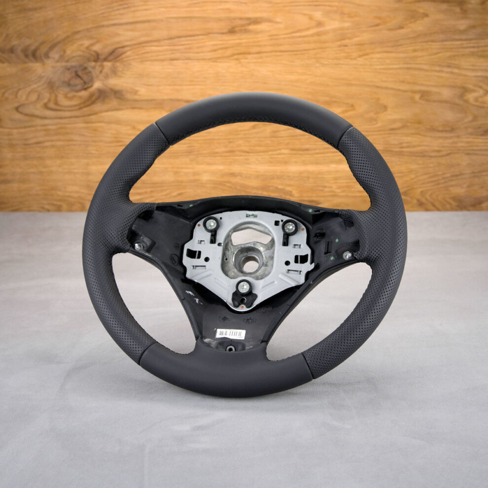 Obszycie kierownicy BMW E82