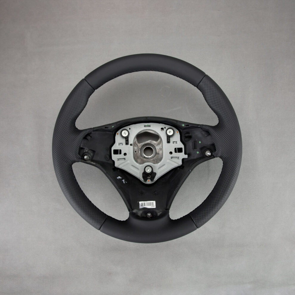 Obszycie kierownicy BMW E82