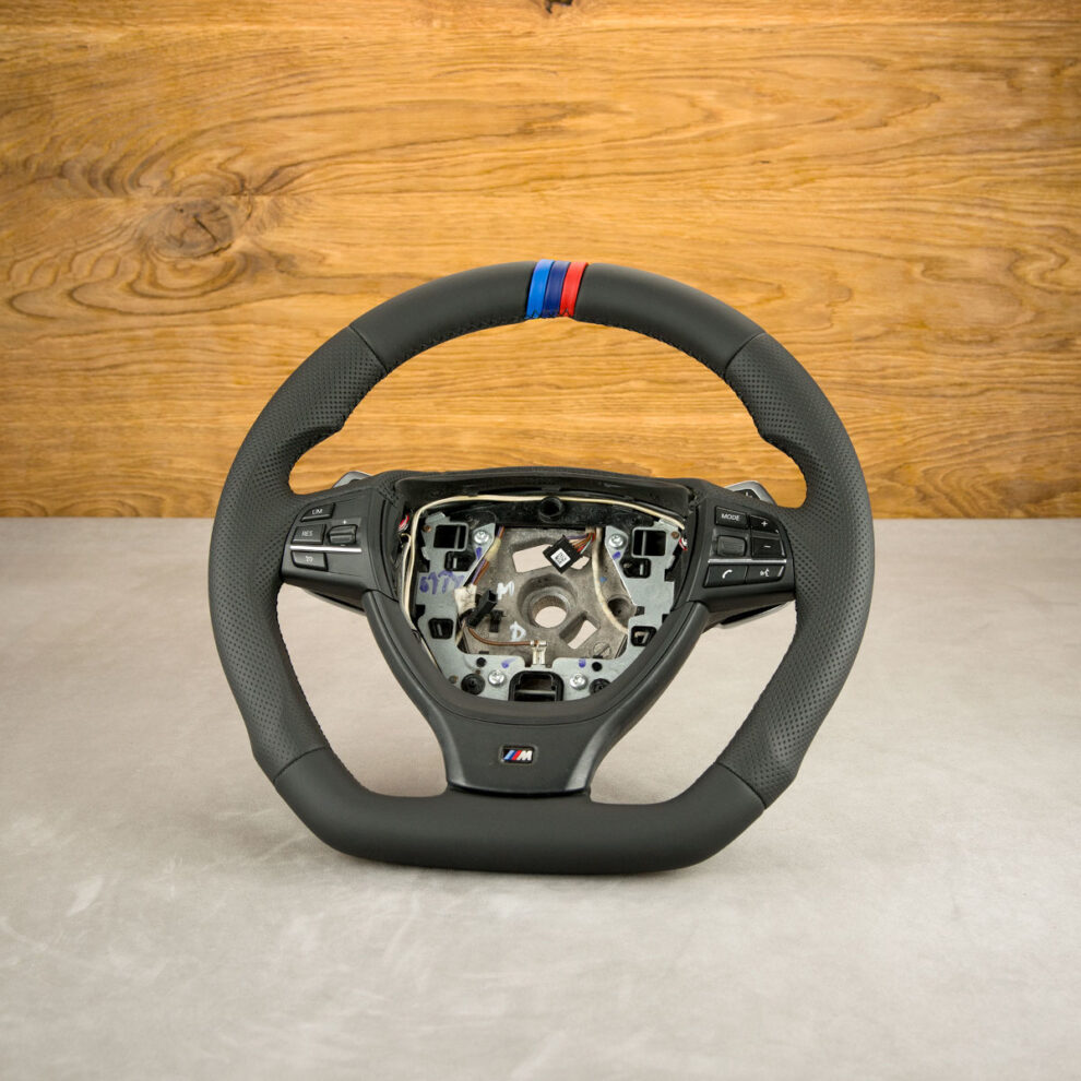 Modyfikacja i obszycie kierownicy BMW F11