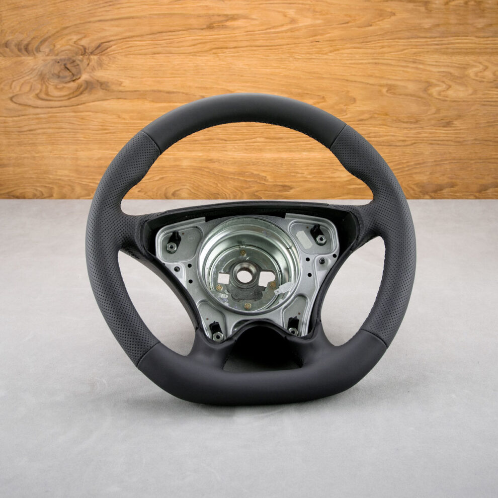 Modyfikacja i obszycie kierownicy Mercedes-Benz SL500 R129