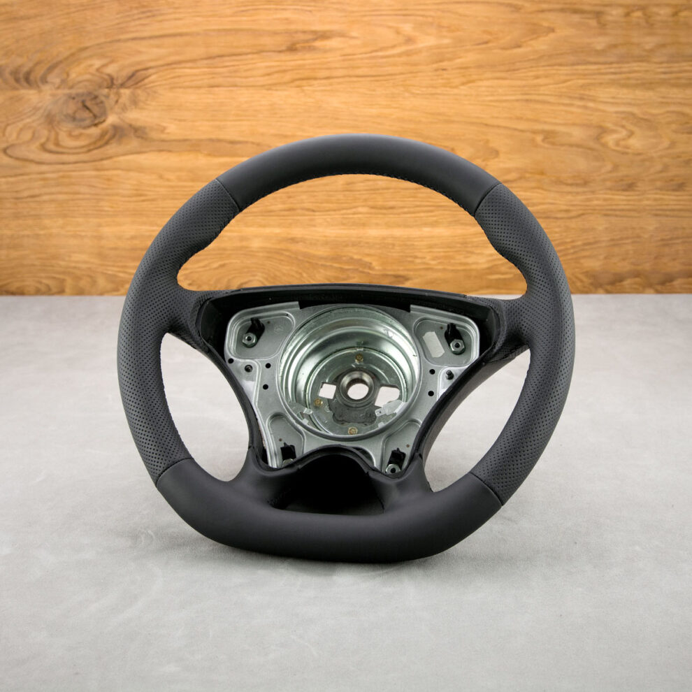 Modyfikacja i obszycie kierownicy Mercedes-Benz SL500 R129