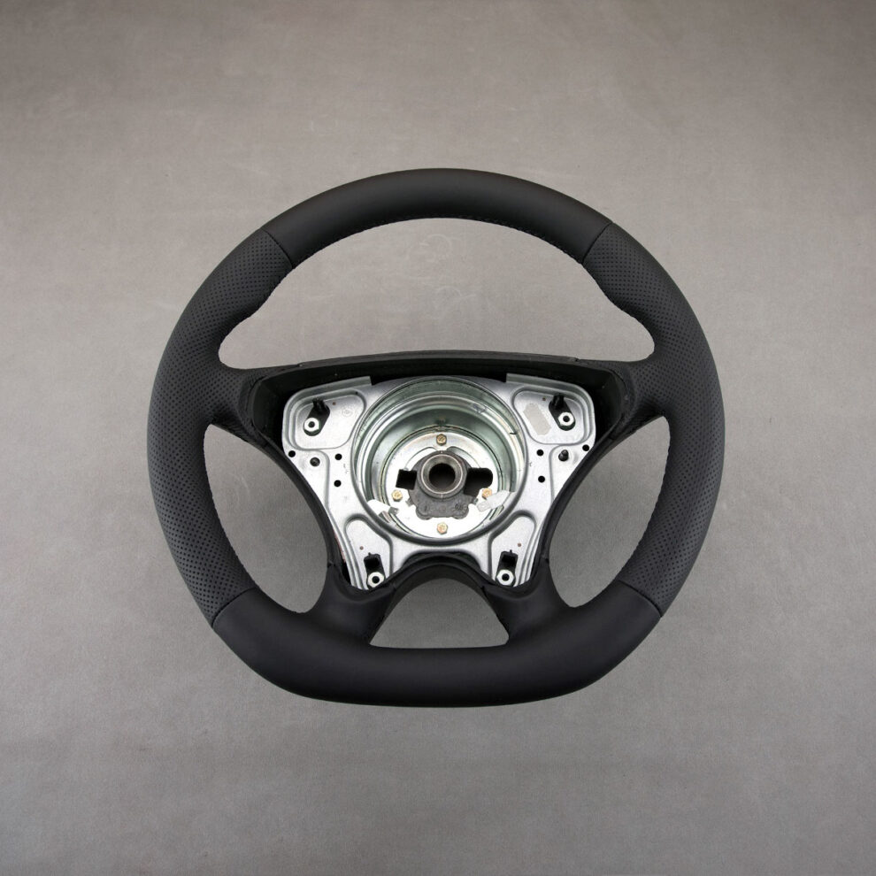 Modyfikacja i obszycie kierownicy Mercedes-Benz SL500 R129