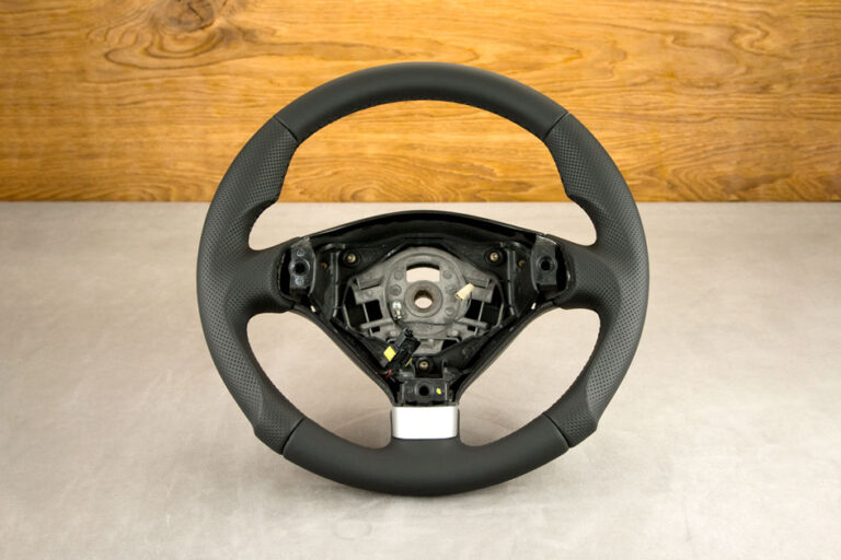 Modyfikacja i obszycie kierownicy Peugeot 307