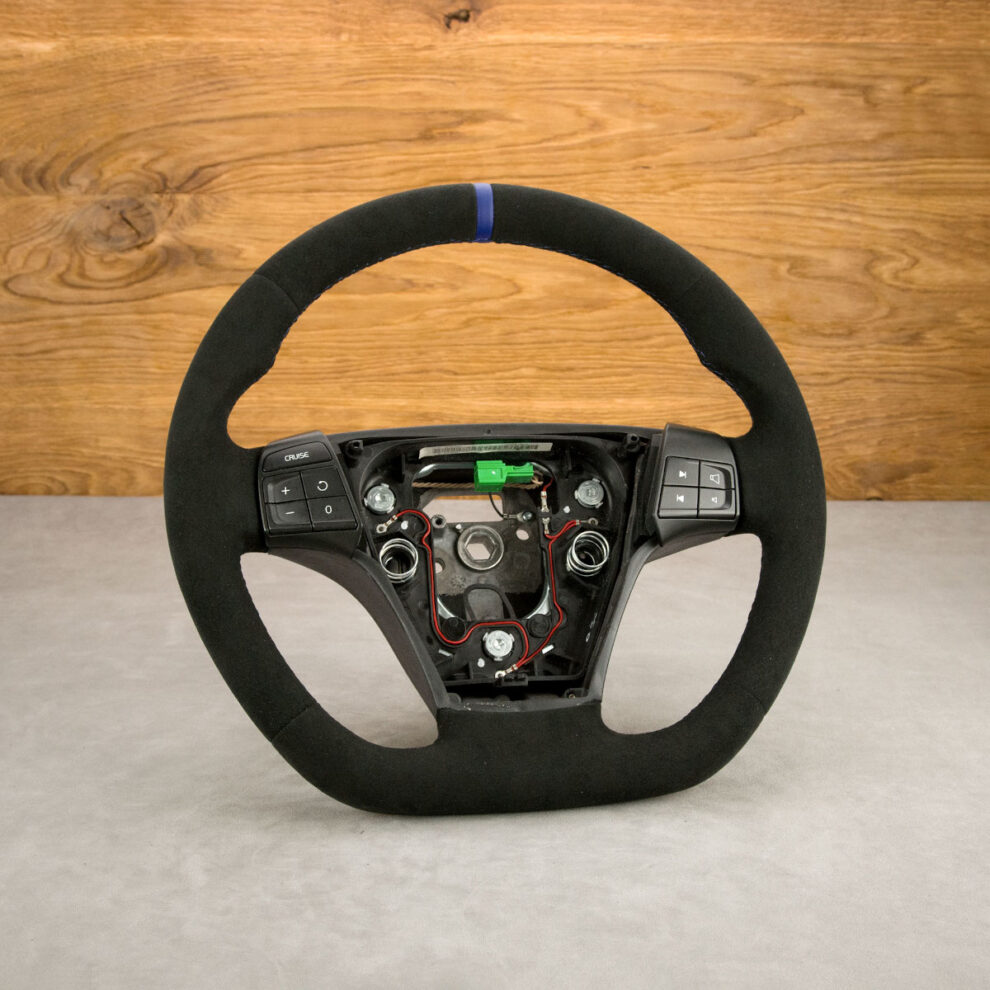 Modyfikacja i obszycie kierownicy Volvo C30