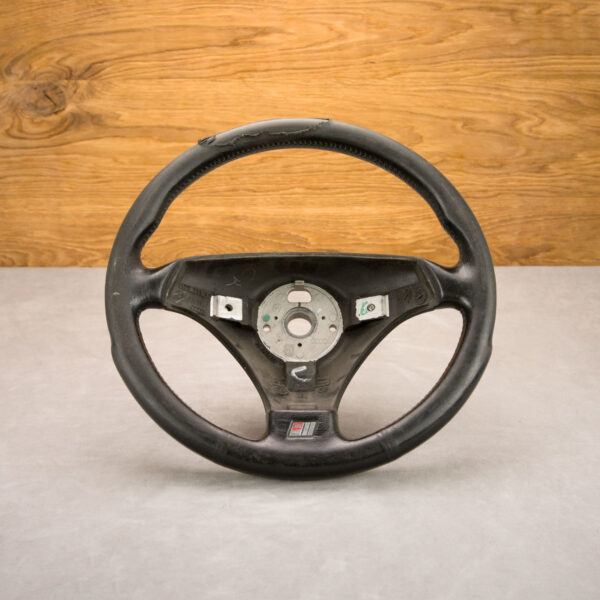 Kierownica Audi A4 B5 przed modyfikacją Kierownica Audi A4 B5 przed modyfikacją