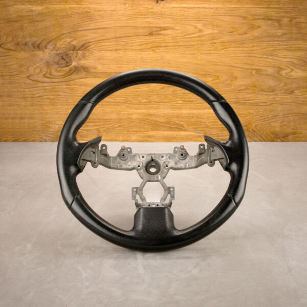 Kierownica Infiniti G35 przed modyfikacją