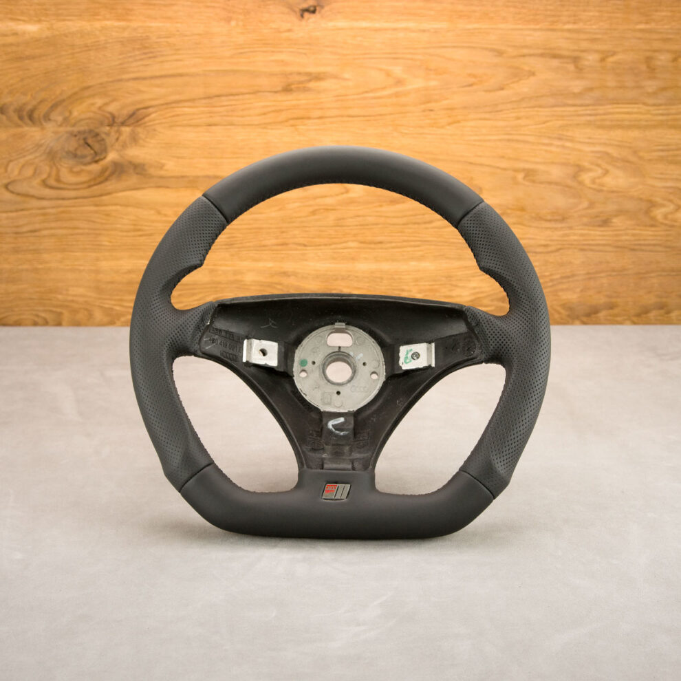 Modyfikacja i obszycie kierownicy Audi A4 B5