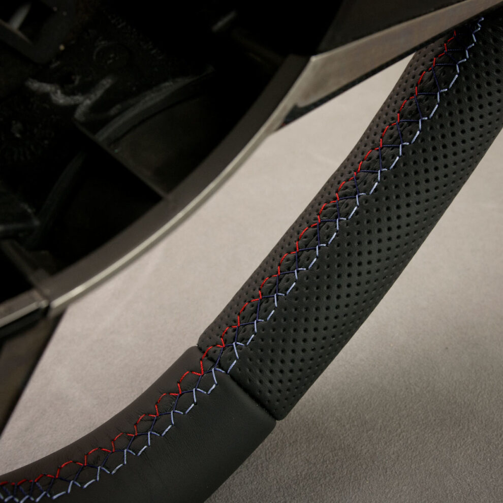 Modyfikacja i obszycie kierownicy BMW E60